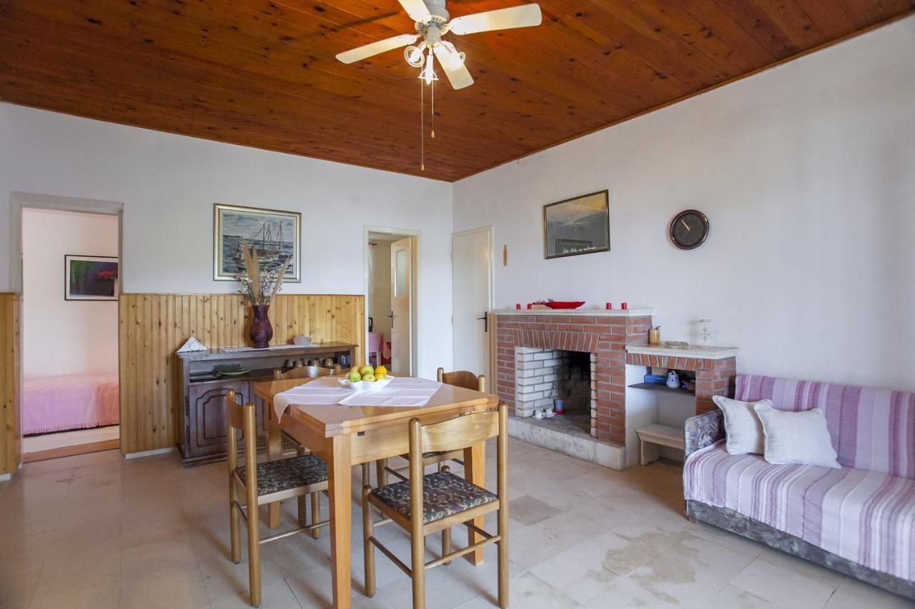 Holiday Home Neda Vela Luka Ngoại thất bức ảnh
