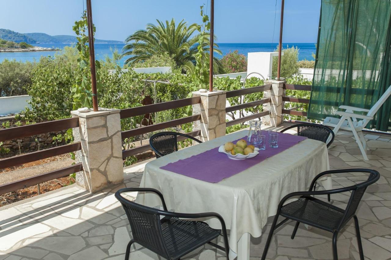 Holiday Home Neda Vela Luka Ngoại thất bức ảnh