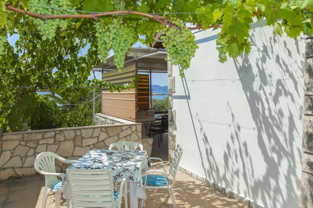 Holiday Home Neda Vela Luka Ngoại thất bức ảnh