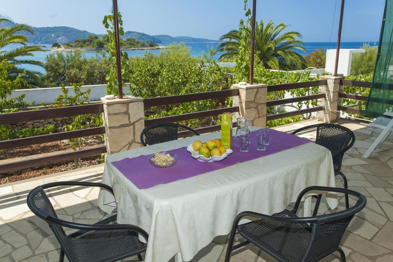 Holiday Home Neda Vela Luka Ngoại thất bức ảnh